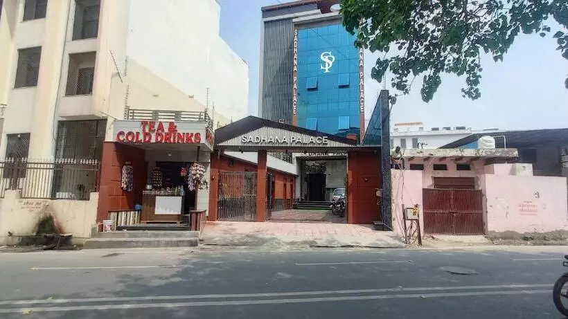 ホテル Sadhana Palace