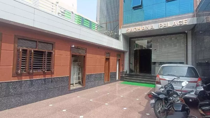 ホテル Sadhana Palace