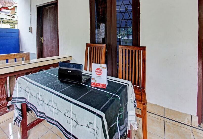 ホテル Traveller Homestay