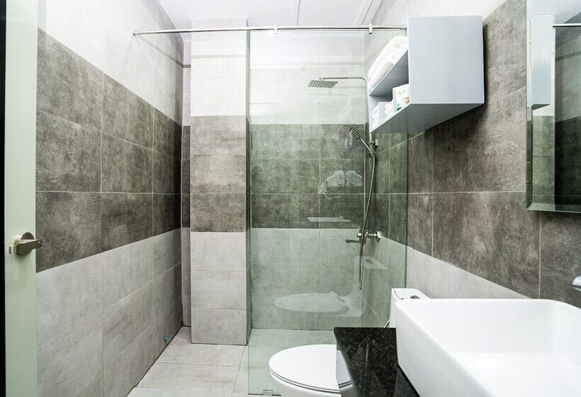 فندق The Square Kampot