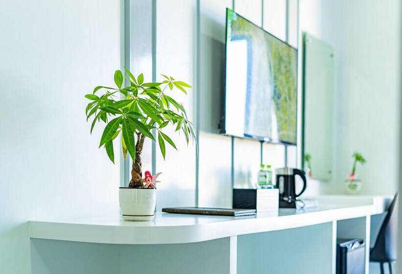 فندق The Square Kampot