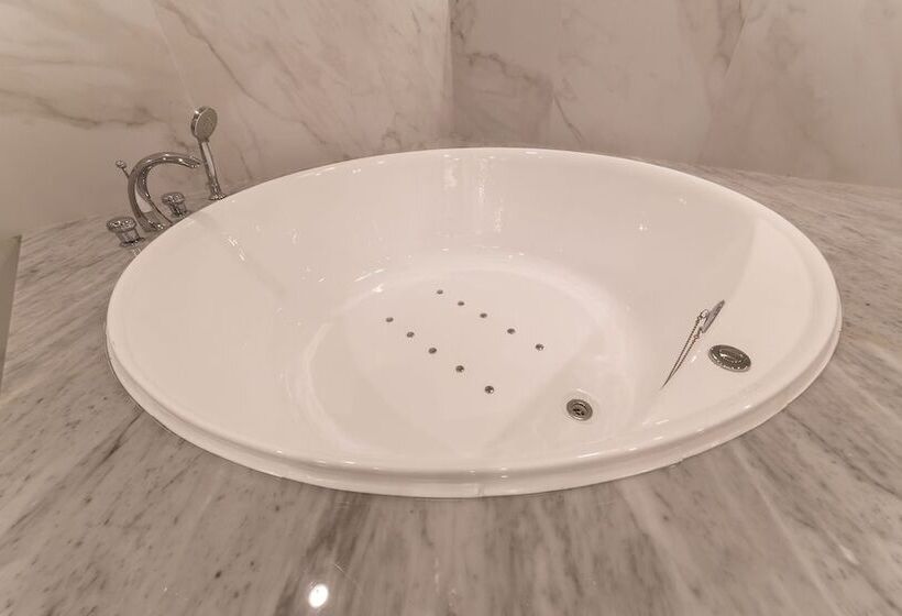 Hwaseong Habibi Drive In Motel