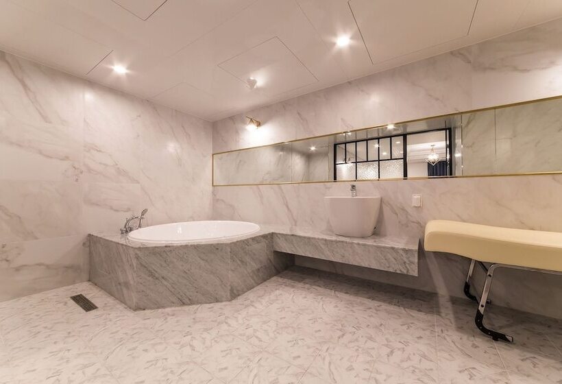 Hwaseong Habibi Drive In Motel