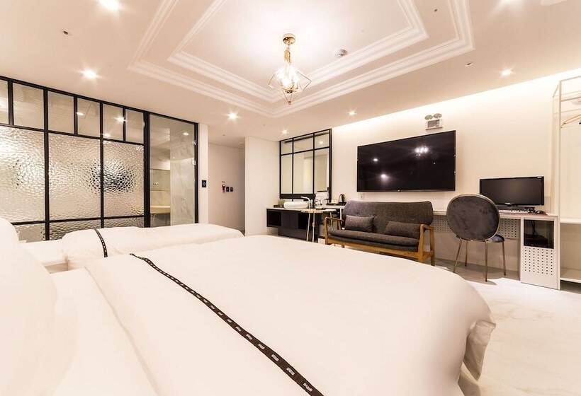 Hwaseong Habibi Drive In Motel