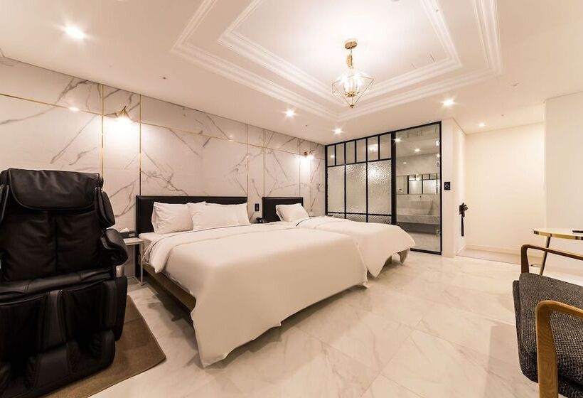 Hwaseong Habibi Drive In Motel