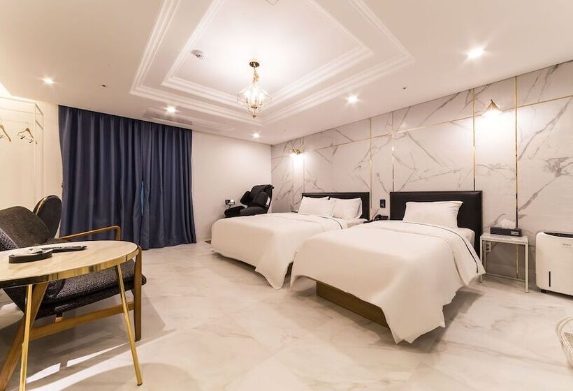 Hwaseong Habibi Drive In Motel