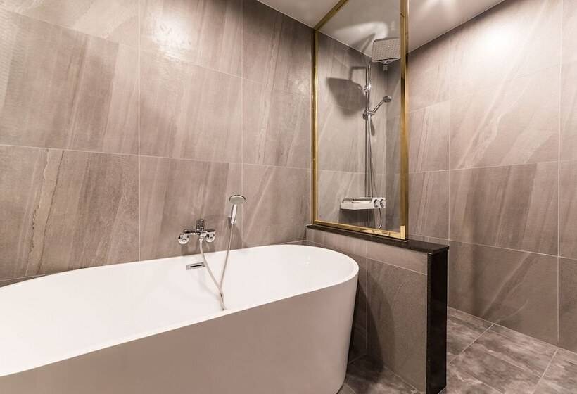 Hwaseong Habibi Drive In Motel