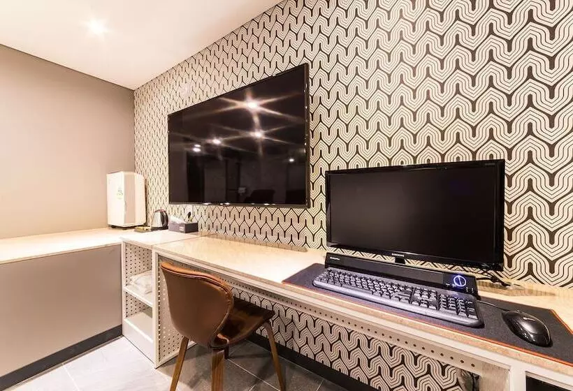 Hwaseong Habibi Drive In Motel