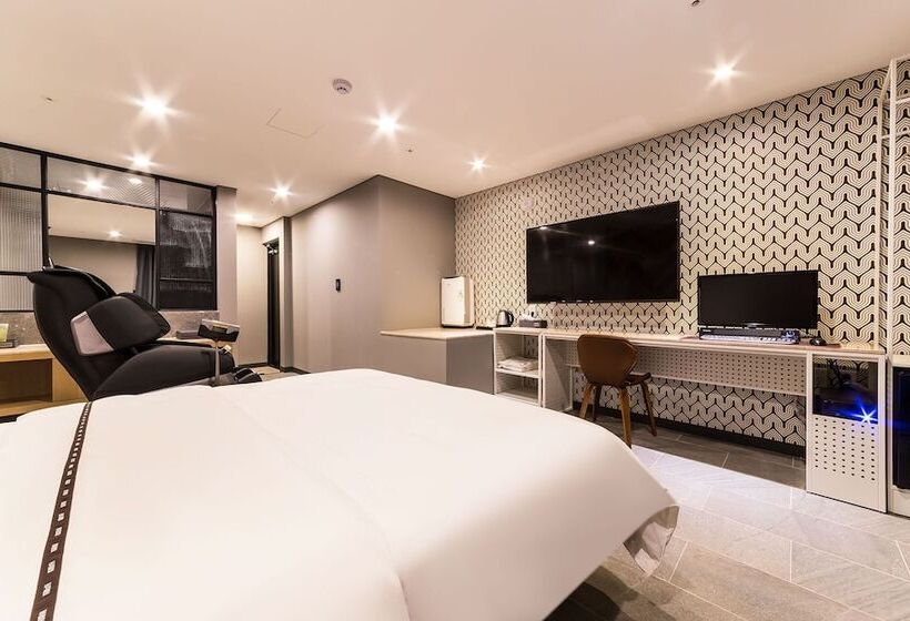 Hwaseong Habibi Drive In Motel