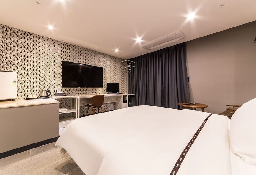 Hwaseong Habibi Drive In Motel