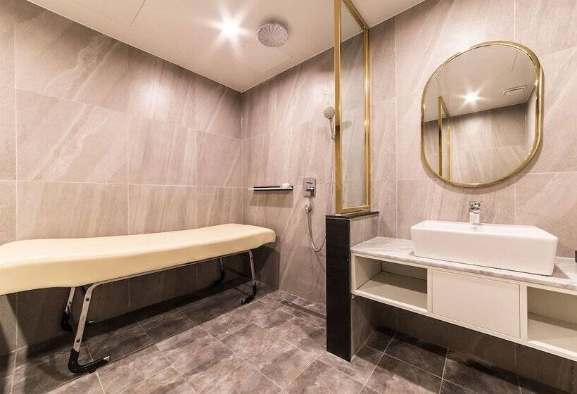 Hwaseong Habibi Drive In Motel