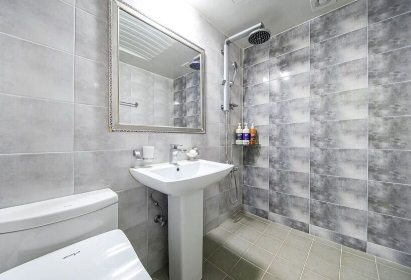 מוטל Andong Okdong Hayanseong