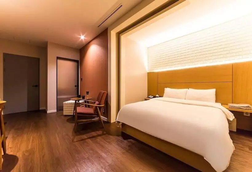 Motelli Pyeongchon Hotel Avenue 186