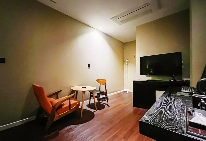 Motelli Pyeongchon Hotel Avenue 186