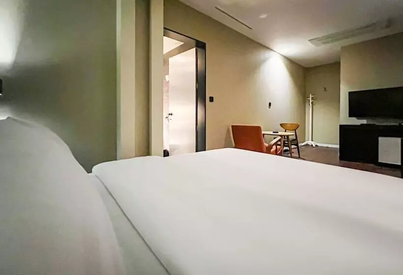 Motelli Pyeongchon Hotel Avenue 186