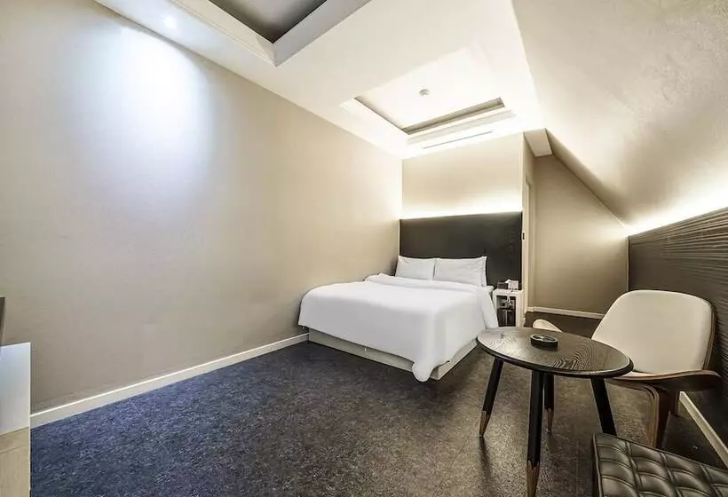 Motelli Pyeongchon Hotel Avenue 186