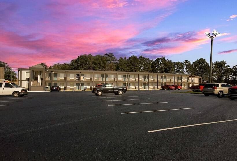 מוטל Rodeway Inn