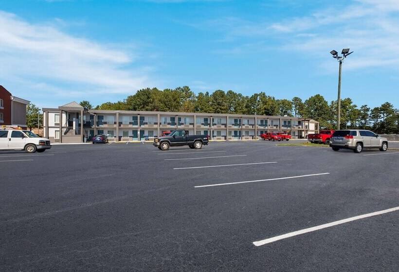 מוטל Rodeway Inn