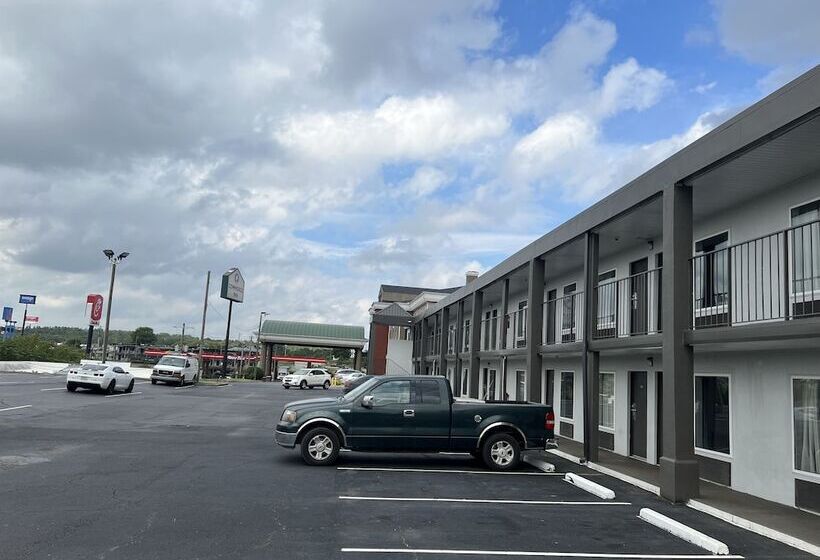 מוטל Rodeway Inn