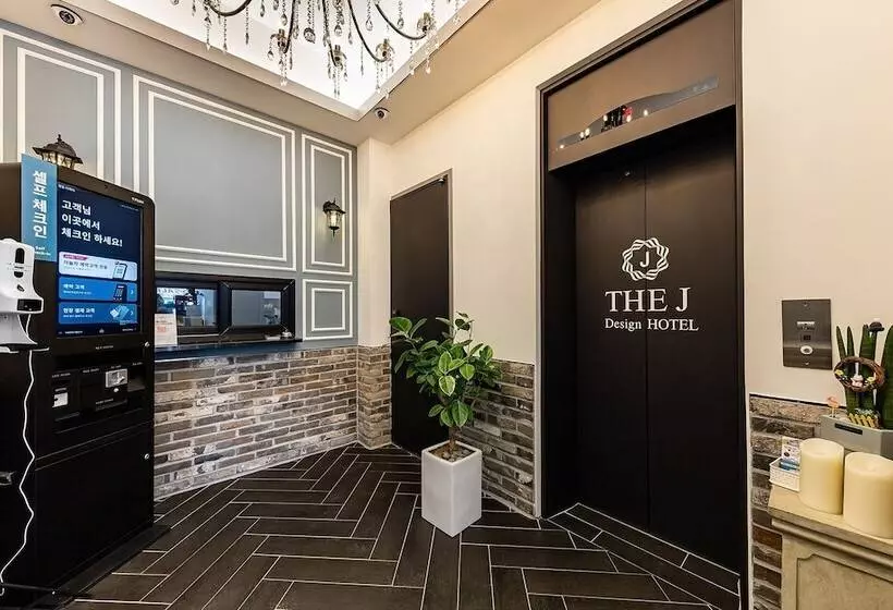 モーテル Yeongdong The J