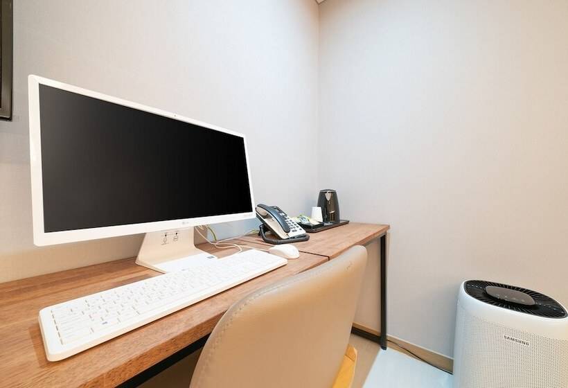 Motell Yeongdong The J