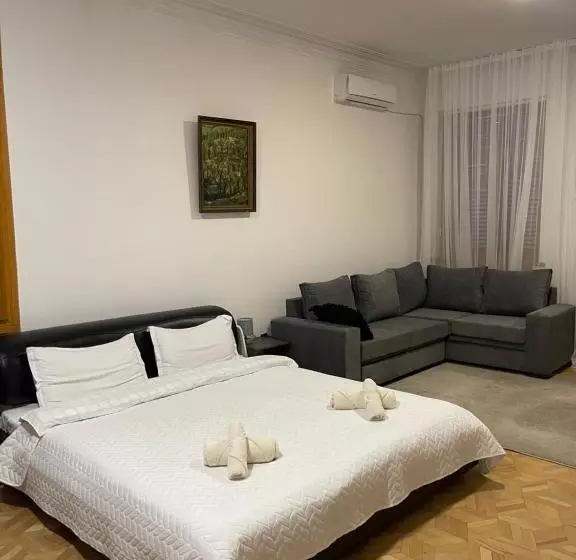پانسیون Cosy Apart House With View
