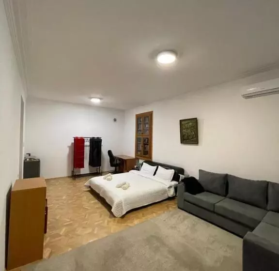 پانسیون Cosy Apart House With View