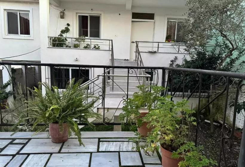 پانسیون Ibras House