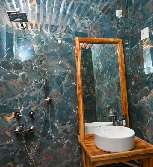 ペンション Skip Intro Stays