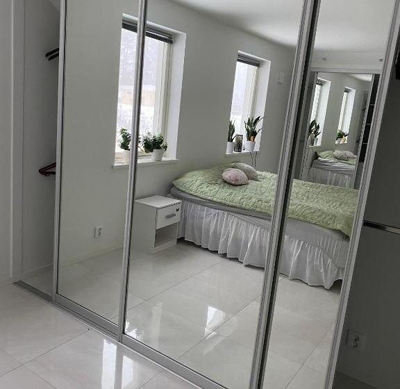 הוסטל Natursköna