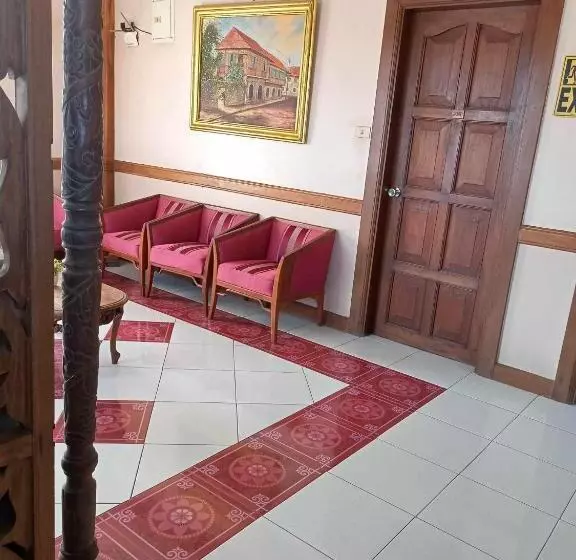 ユースホステル Regular Room In Casa De Piedra Pension House