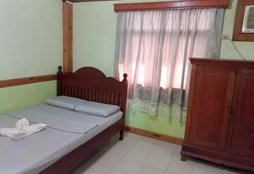 ユースホステル Regular Room In Casa De Piedra Pension House
