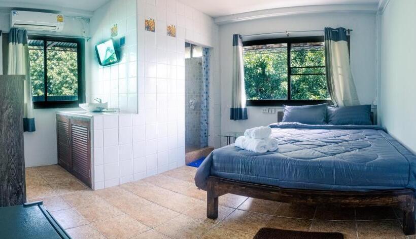 Общежитие Satop Travelers Guesthouse