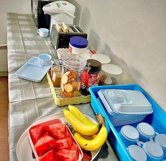 Общежитие Satop Travelers Guesthouse