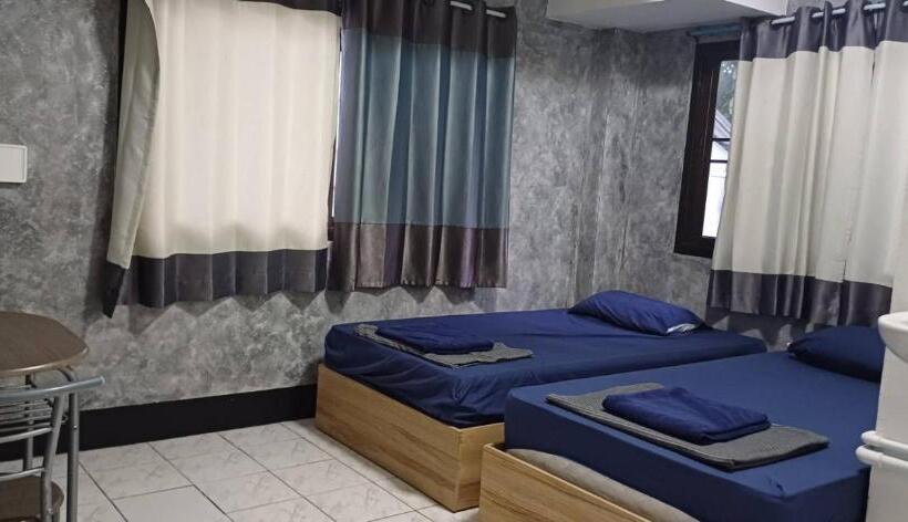 Общежитие Satop Travelers Guesthouse