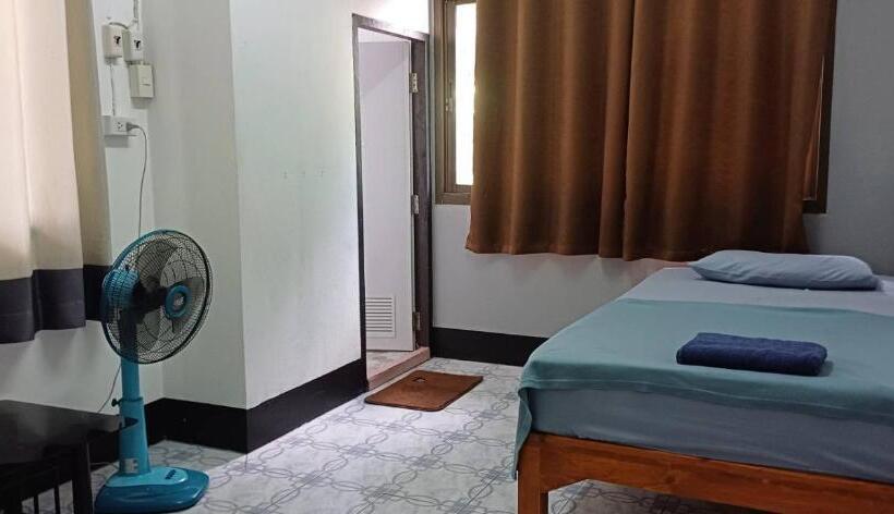 Общежитие Satop Travelers Guesthouse