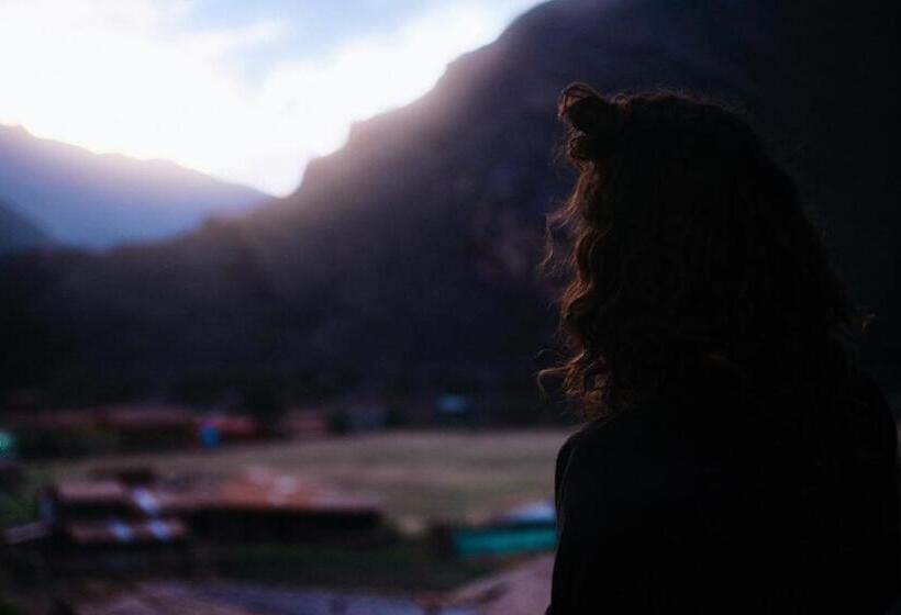 Bed & Breakfast Blue Lotus Retreat Center