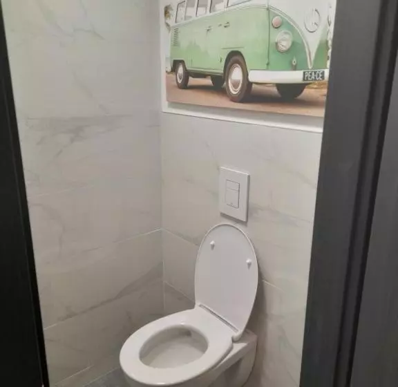 تختخواب و صبحانه Chez Francis