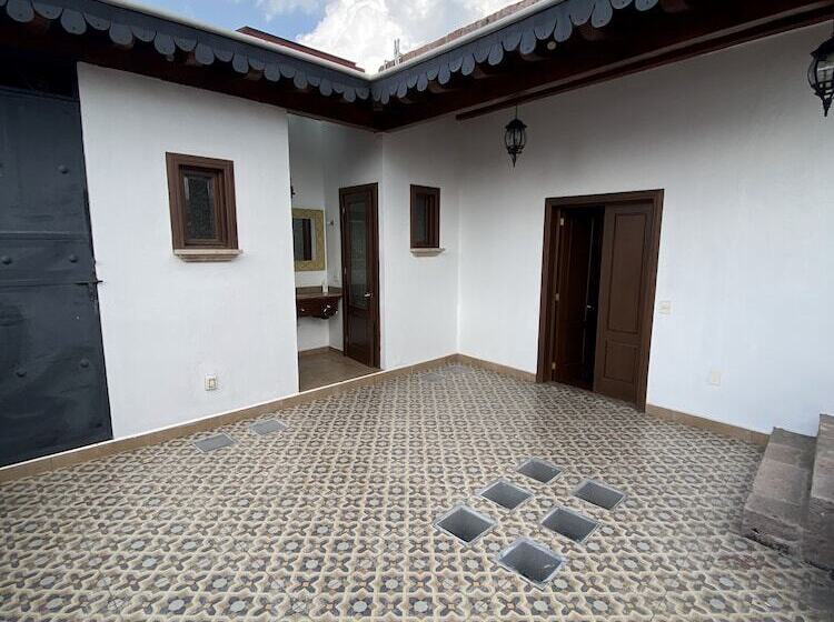 فندق Cantera Real, Morelia