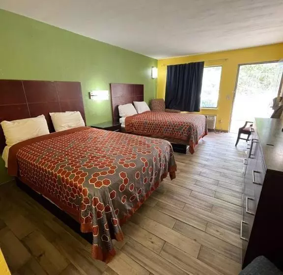 Hotelli Hallmarc Inn