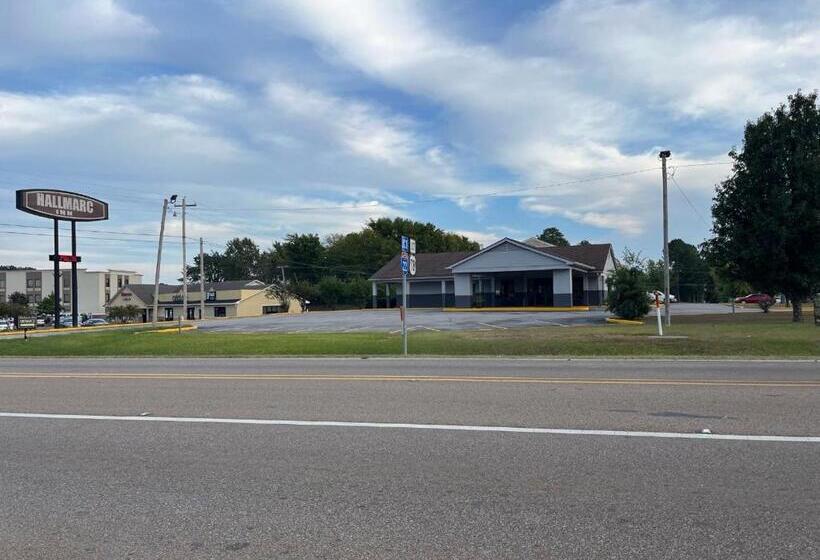 ホテル Hallmarc Inn