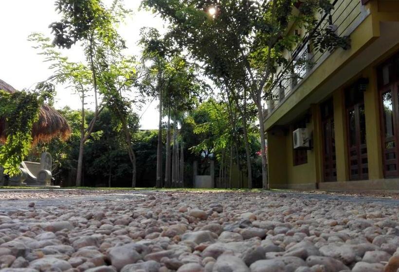 בית מלון כפרי Inlak Garden