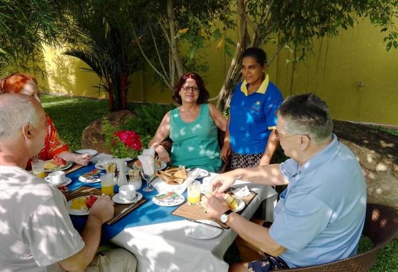 בית מלון כפרי Inlak Garden