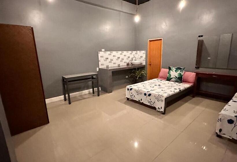 Hotelli Limewood Residences Bago City Good For 4