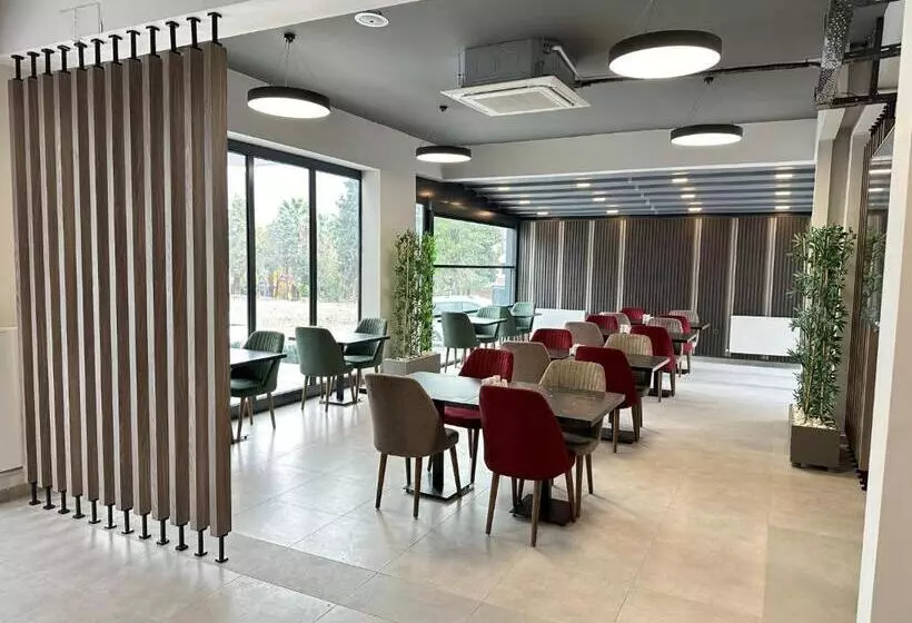 ホテル Marasium Suites