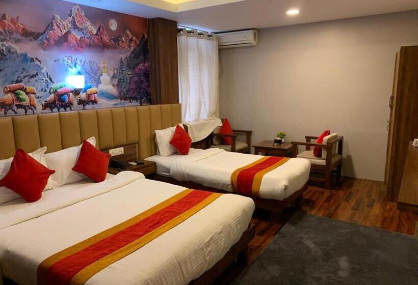 هتل Redstone Regency