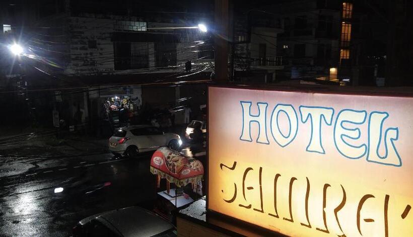 Hotel Samrat