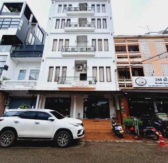 בית מלון כפרי Sinakhone Vientiane