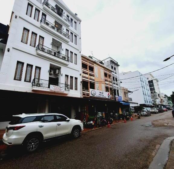 בית מלון כפרי Sinakhone Vientiane