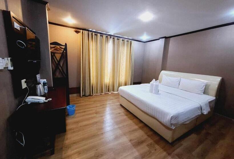 בית מלון כפרי Sinakhone Vientiane